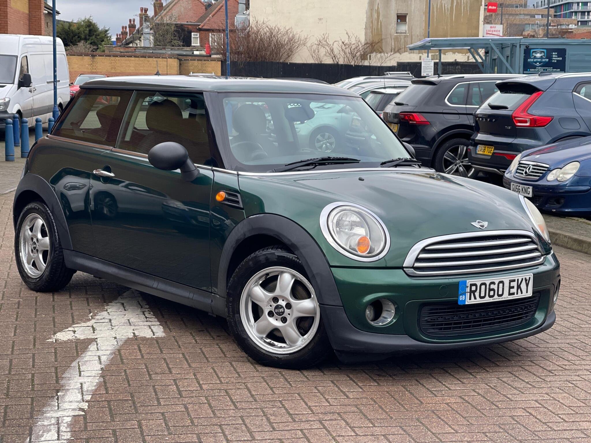 Mini Hatch 2010